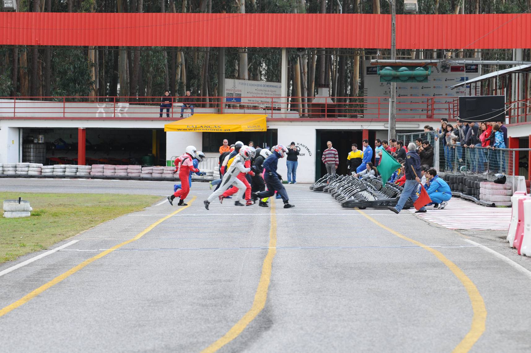 PMH Racing49