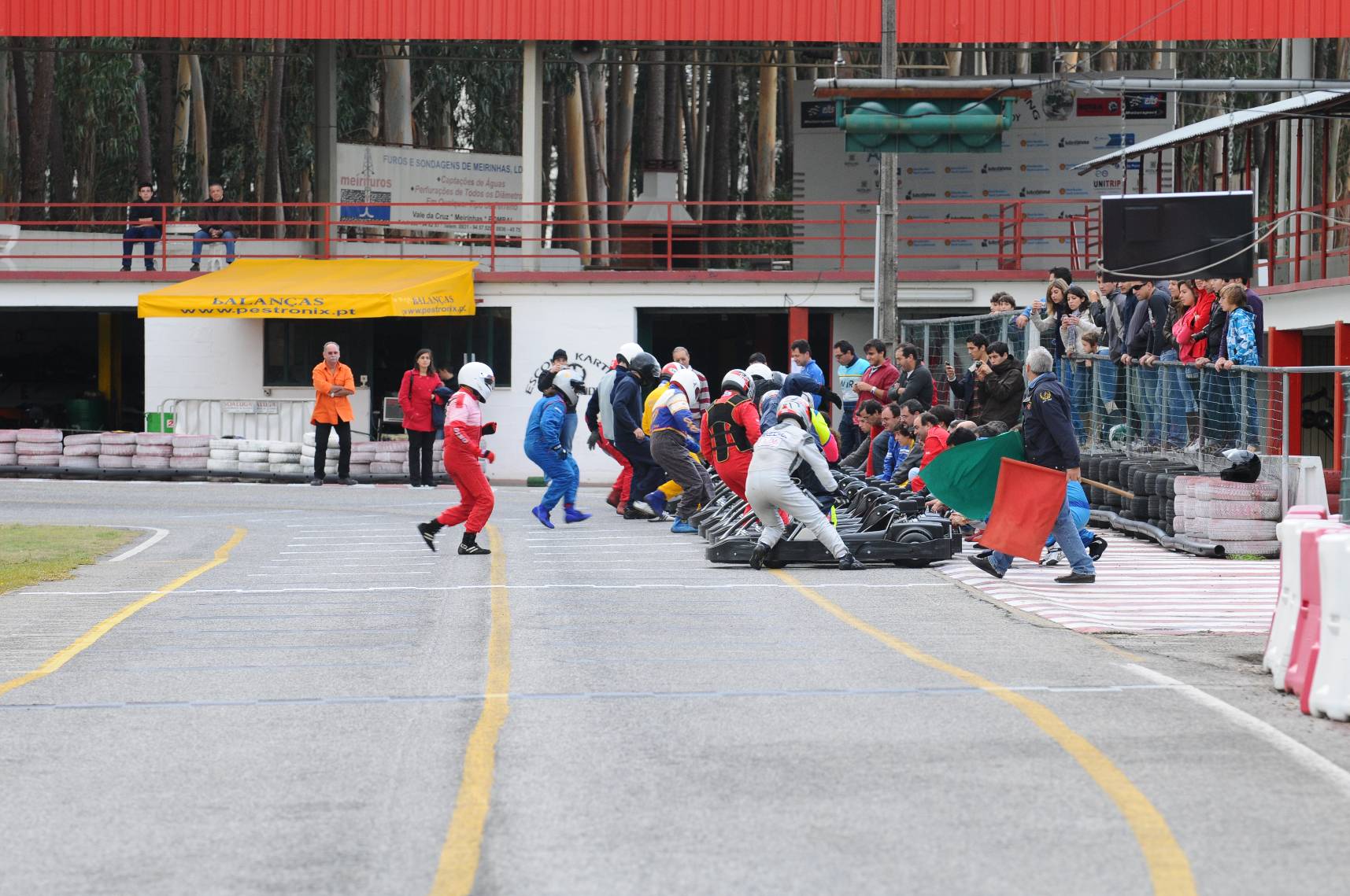 PMH Racing54