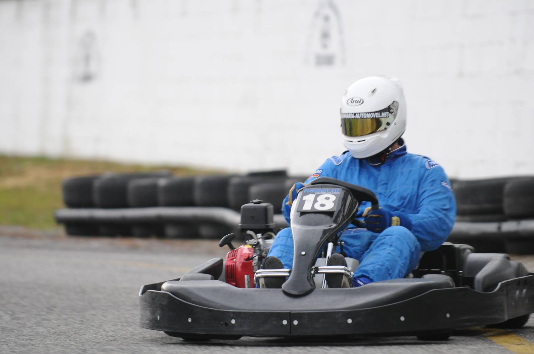 PMH Racing144