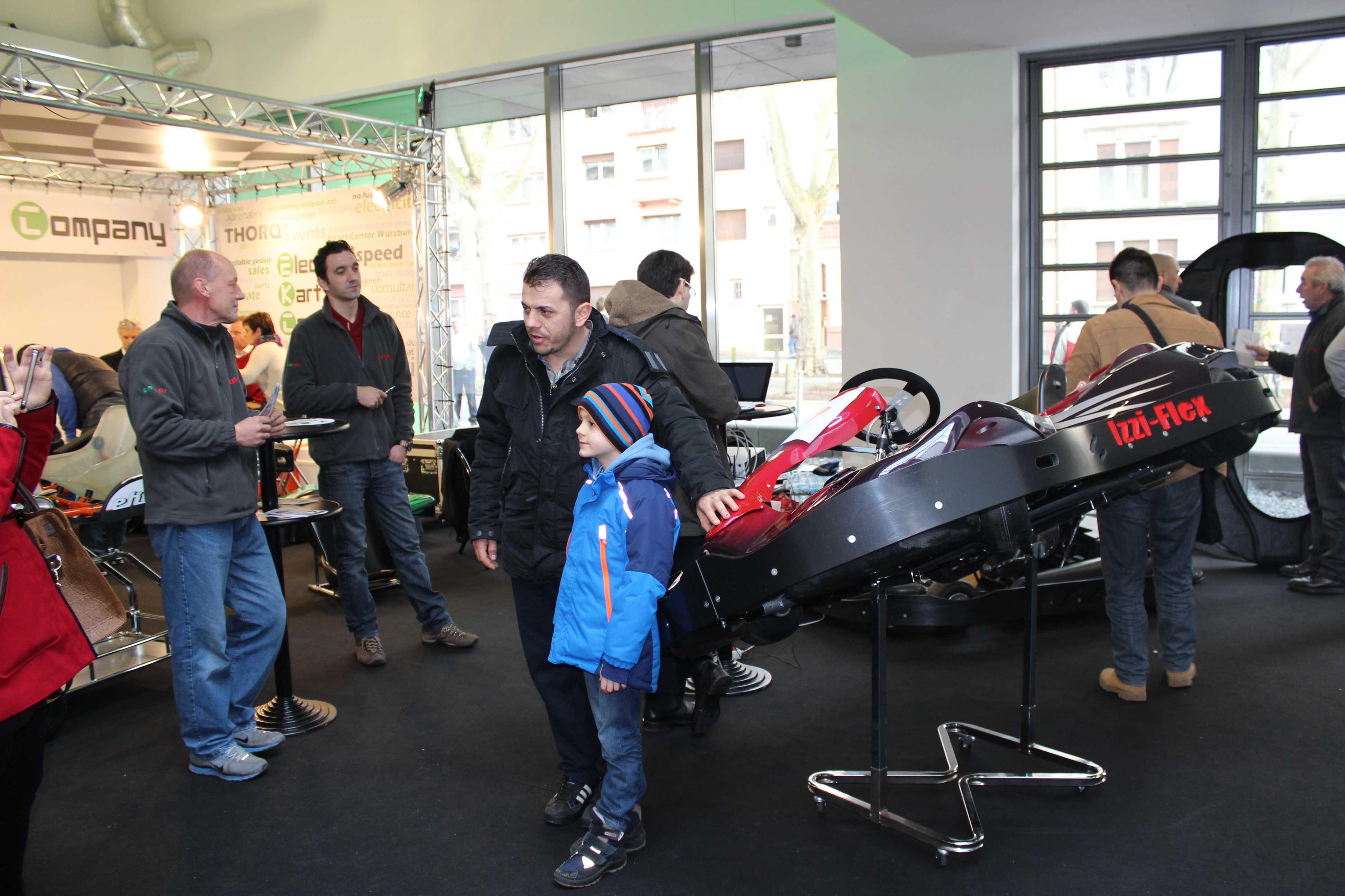IZZI-FLEX Apresentação na Feira Internacional do Karting Alemanha3