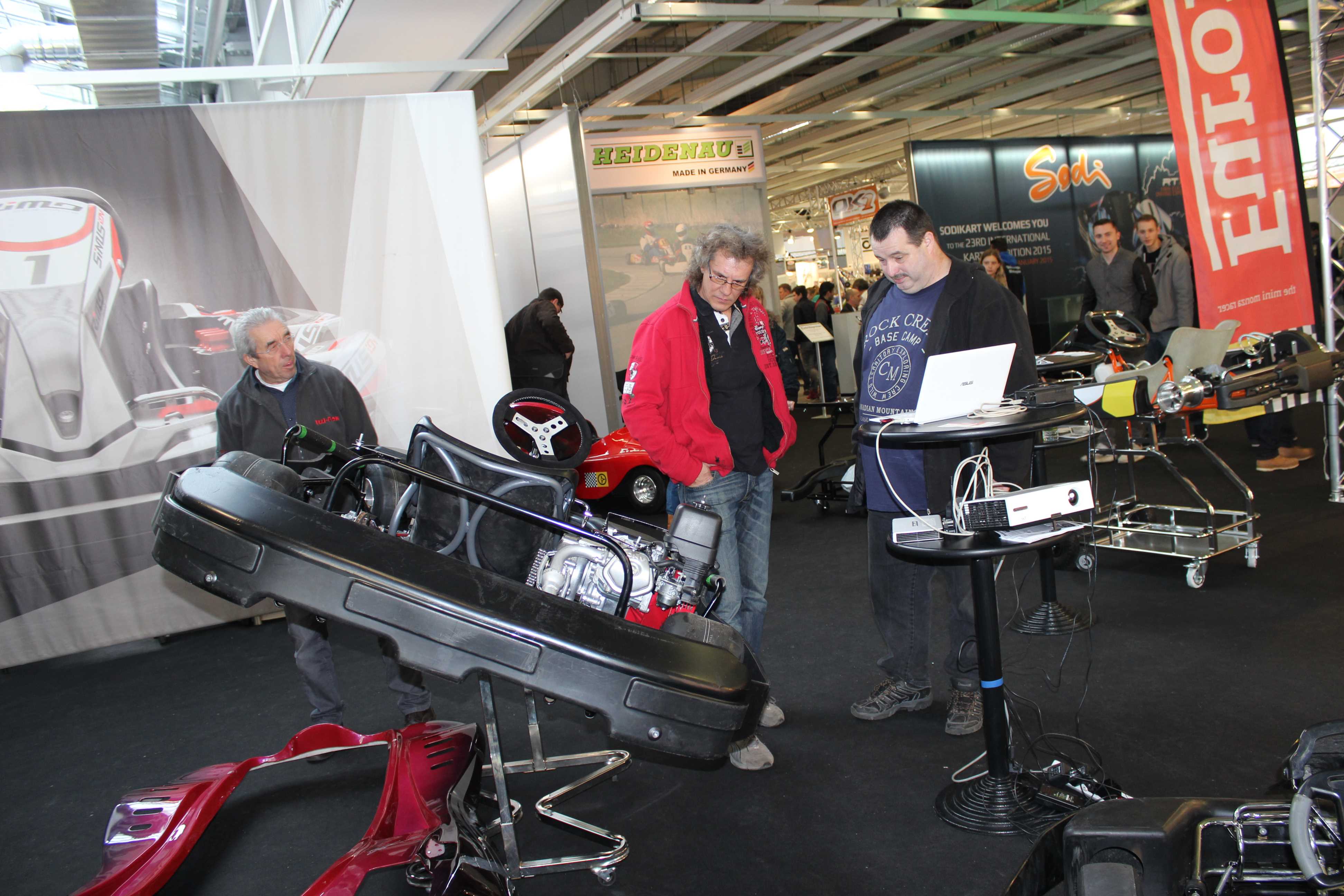 IZZI-FLEX Apresentação na Feira Internacional do Karting Alemanha15