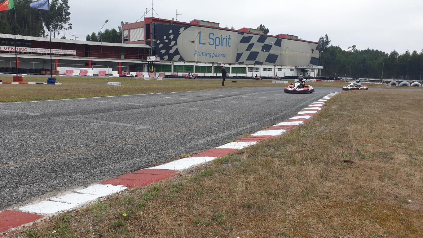 Super Unidos Kart44