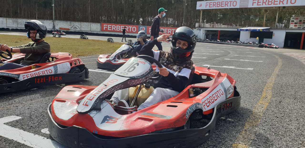 Centro Cultural e Recreativo dos Raposos18