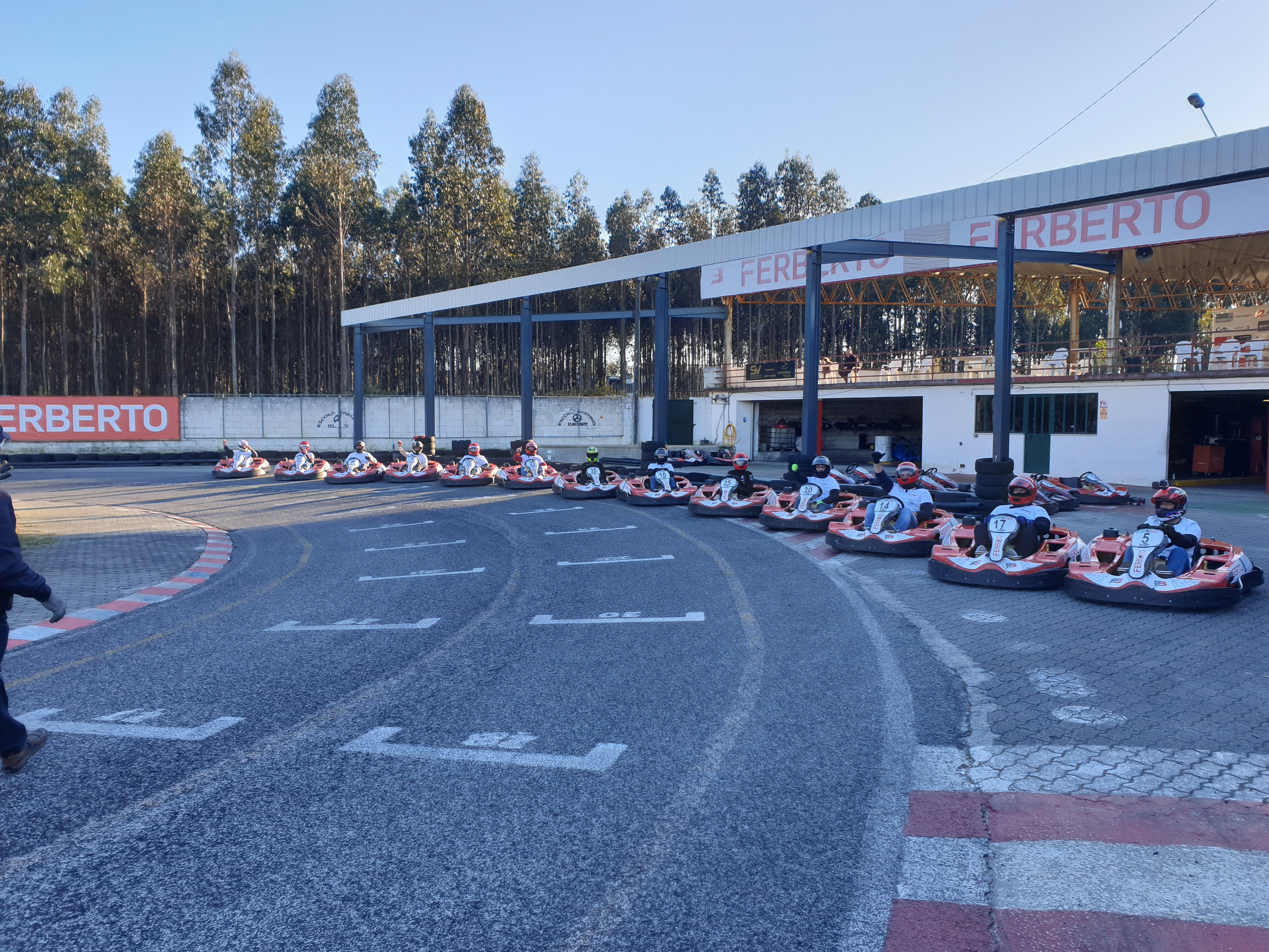 Sim Racing0
